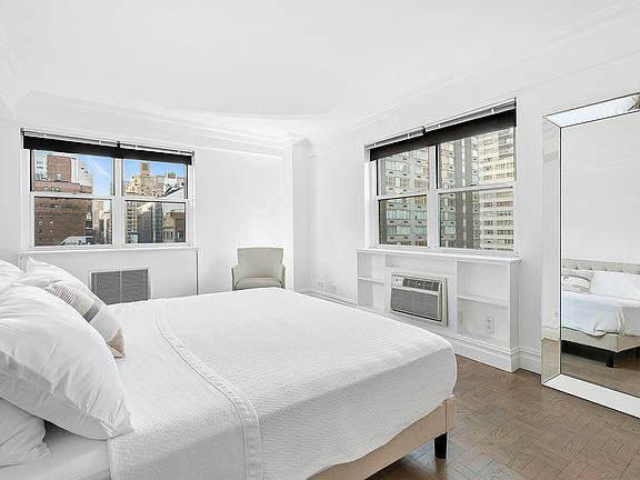 4th image of 301 E 66th St #8R