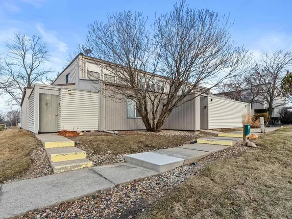 6831 N Frostwood Pkwy #27, Peoria, IL 61615