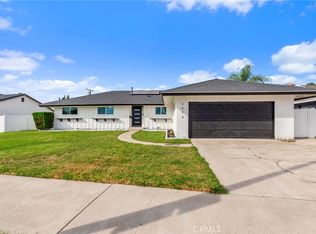 2076 N Diamond St, Orange, CA 92867