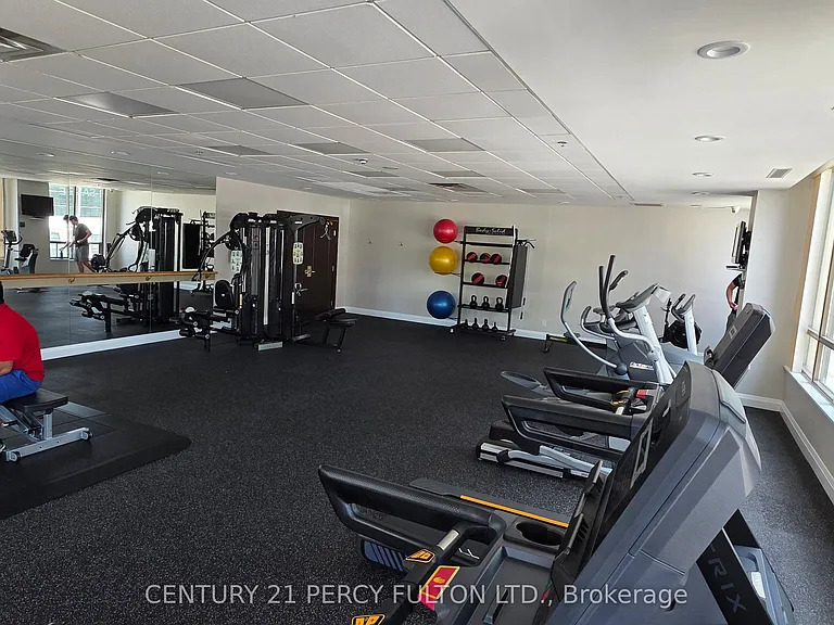 18 Parkview Ave #1811 — Photo 27