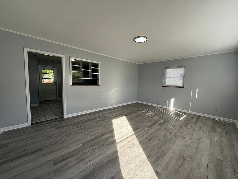 518 Scenic Dr — Photo 3