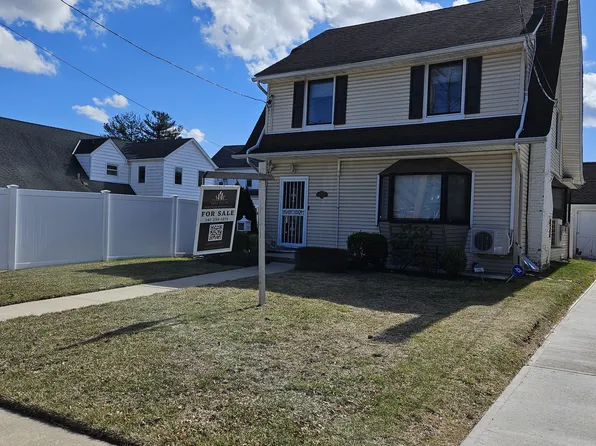 219-08 38th Avenue image 2 of 26