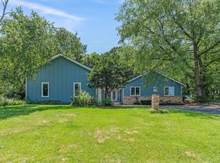 1592 Sherwood Ct, Eagan, MN 55122