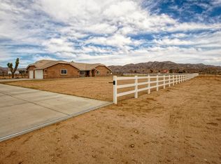 23604 Chekwa Rd, Apple Valley, CA 92307