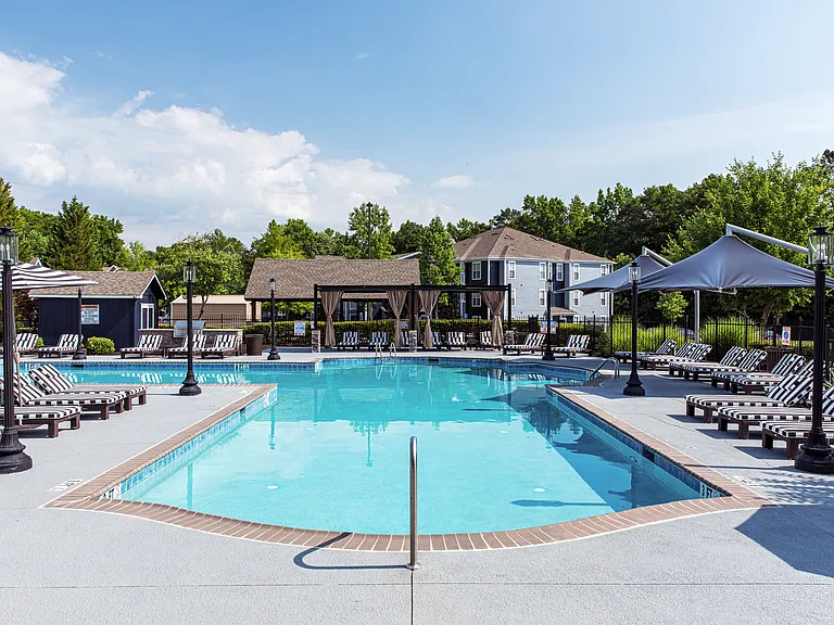 River Pointe Apartments — Photo 14