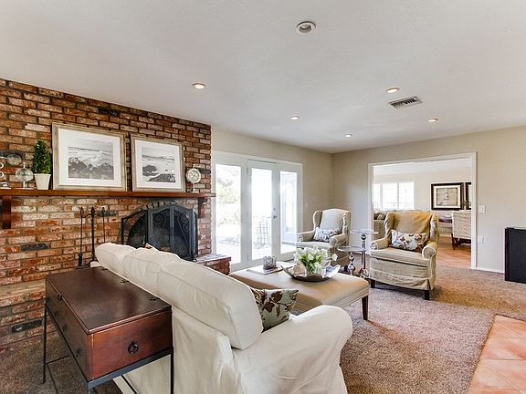 Gorgeous Family Room