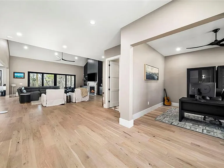 2309 Dinsmore Rd — Photo 12