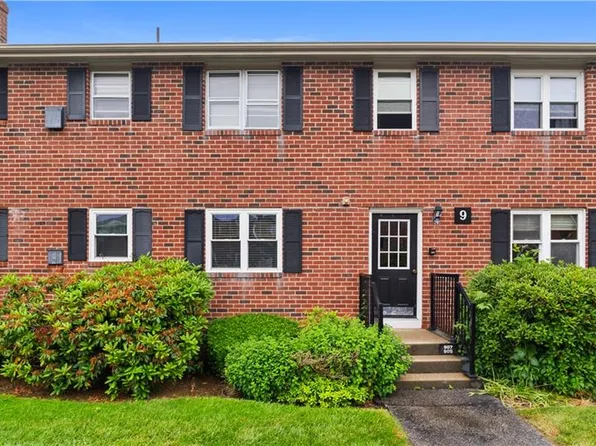 70 Carroll Ave Unit 905, Newport, RI 02840