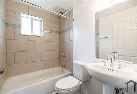 5th image of 4900 W 8th Ave APT 6