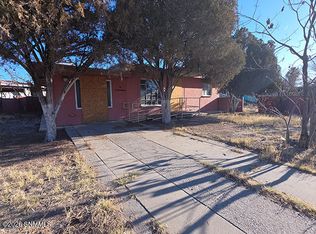 1209 S Locust St, Las Cruces, NM 88001