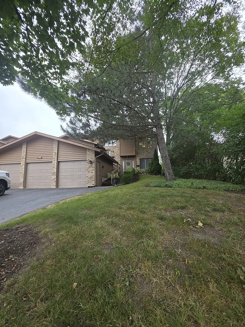 2 bed, 1200 sqft, $2,350 — Photo 1