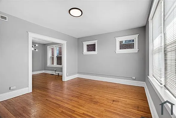 3923 Miami St #2F — Photo 7