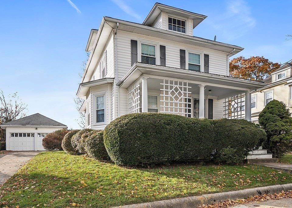 439 Moraine St, Brockton, MA 02301 Zillow