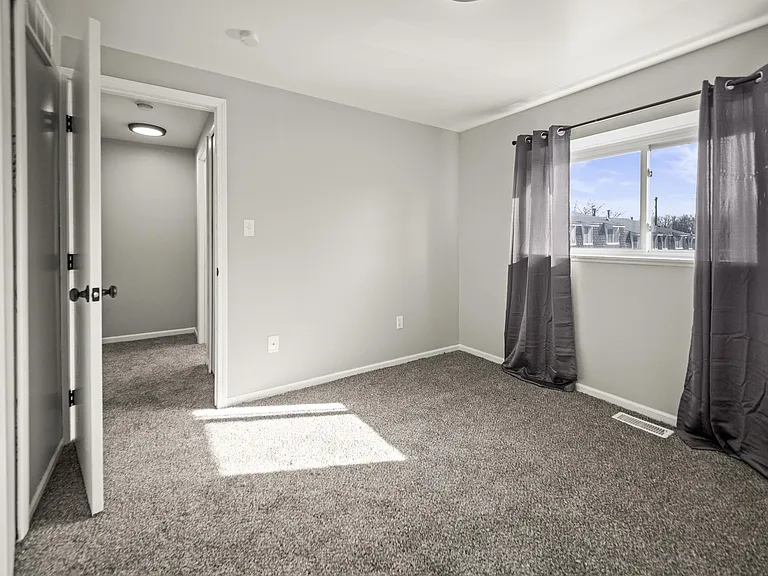 33034 Truman Rd — Photo 12