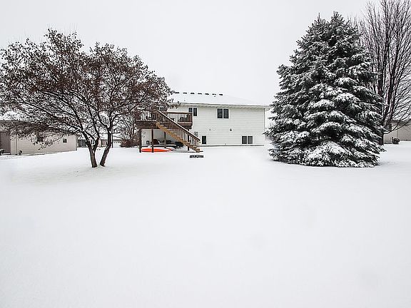 3rd image of 1518 5th Ave N