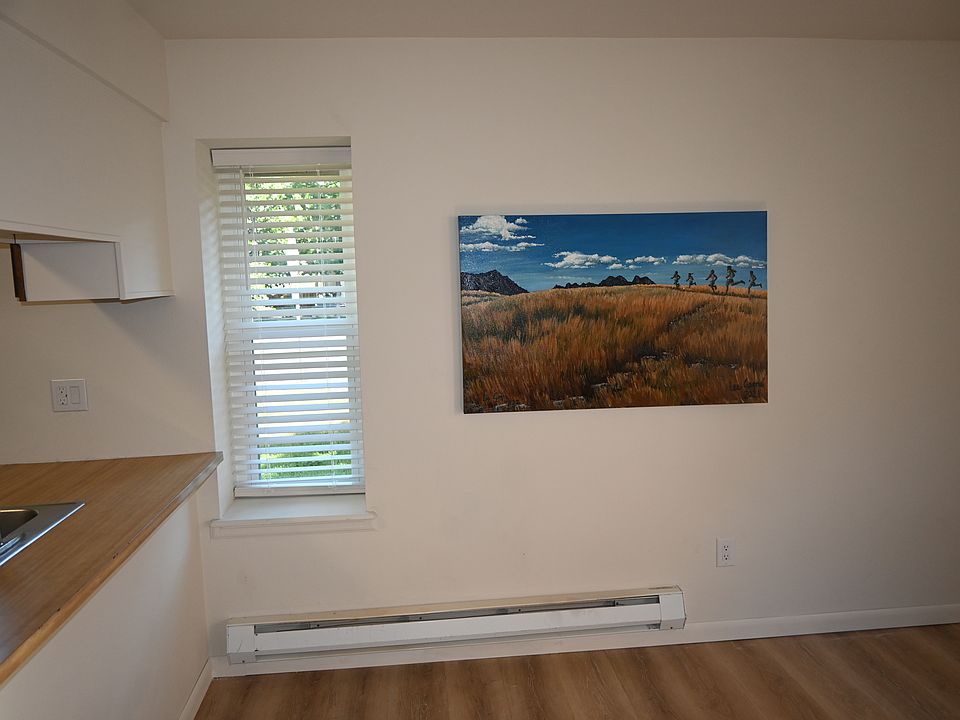 Living/Dining 2
