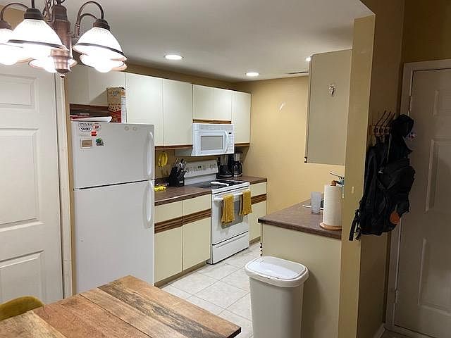 2nd image of 240 Meadow Ridge Rd #227