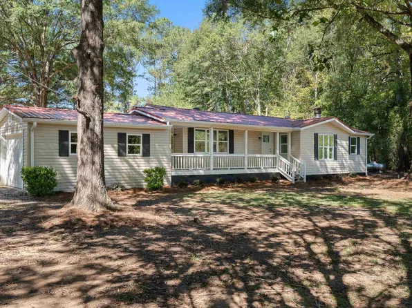 1066 Kahatchee Loop, Childersburg, AL 35044
