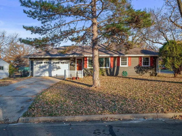 1578 SW Glendale Dr, Topeka, KS 66604