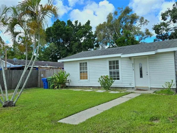 2014 10th St W #B, Bradenton, FL 34205