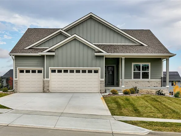 16319 Northpark Dr, Urbandale, IA 50323