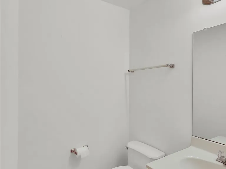 31 Valerian Ct — Photo 23