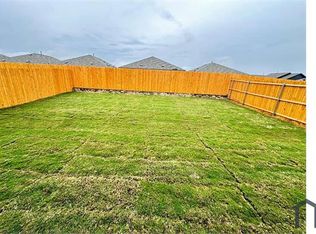 1702 Crossbill St, Forney, TX 75126