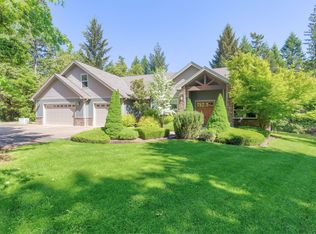 190 Red Rock Ln, Grants Pass, OR 97527