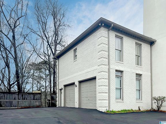 4th image of 2805 Overton Rd