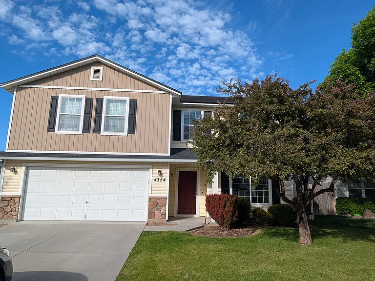 4354 S Glenmere Way — Photo 1