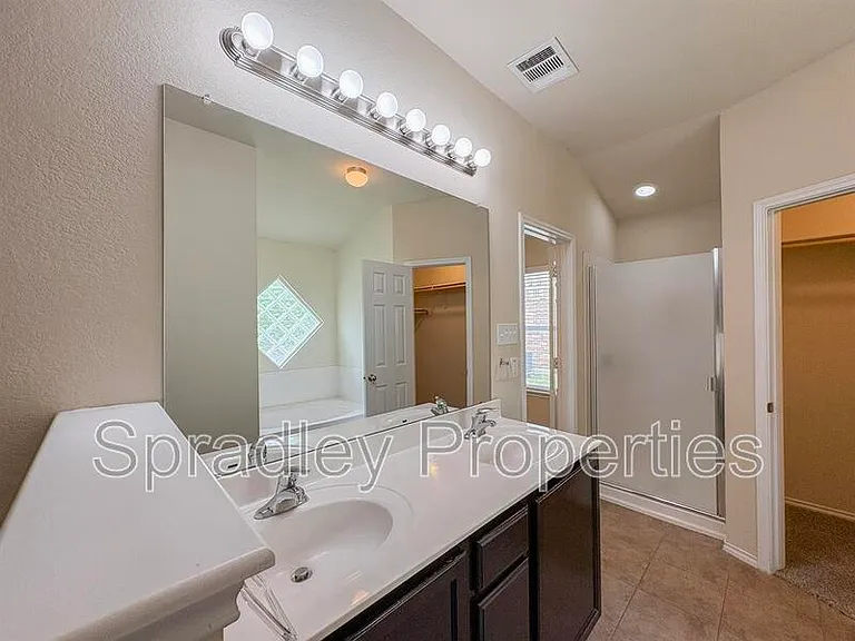 1315 Starlight Dr — Photo 12