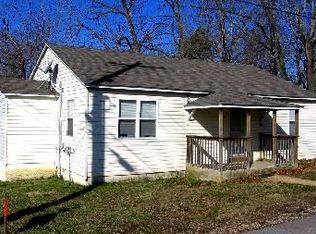 318 Rohrer St, Bourbon, MO 65441