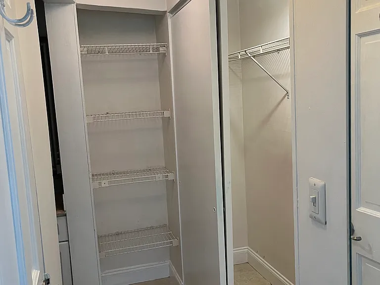 2782 Claremont Cir — Photo 18