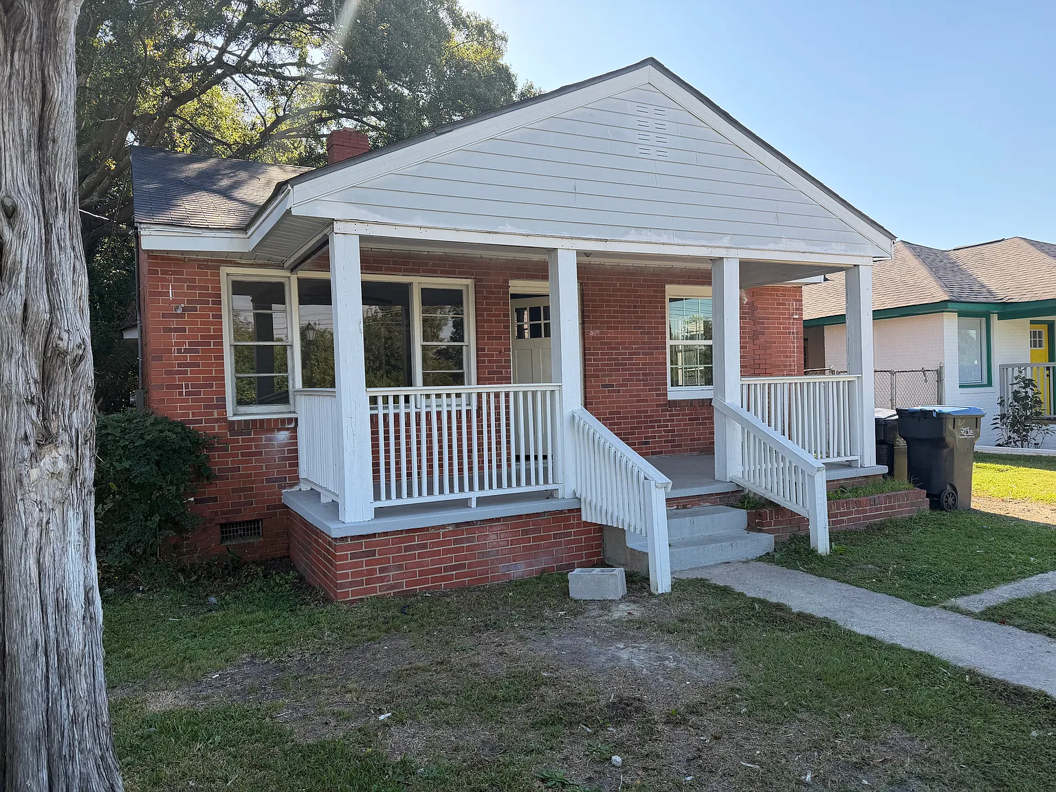 3 bed, 1128 sqft, $1,300 — Photo 1