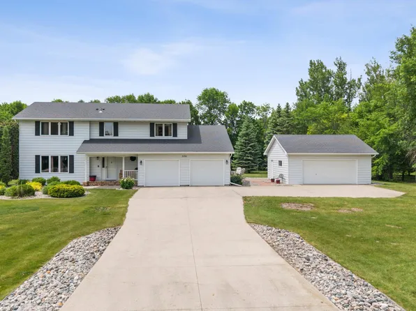 5701 33rd St S, Frontier, ND 58104