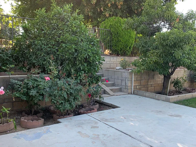 11464 1/2 Iris Ave — Photo 11