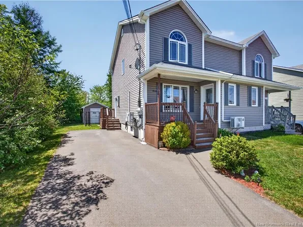 147 Bedard St, Dieppe, NB E1A 0T2