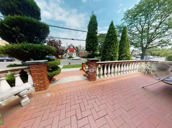 2112 Avenue L image 20 of 23