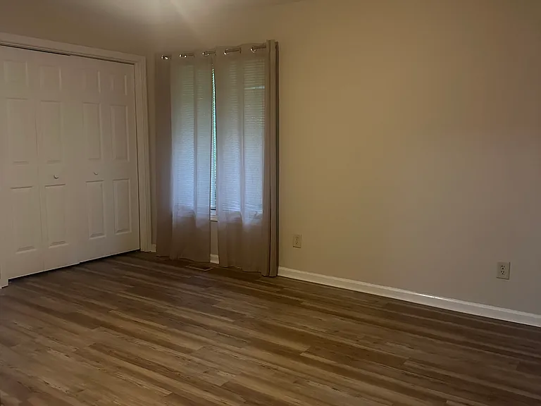 809 Hilltop Cir #HOUSE — Photo 23