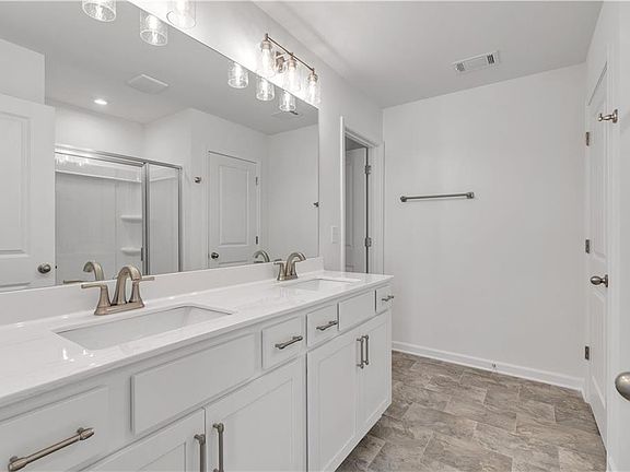3rd image of 2684 Jordan Ln