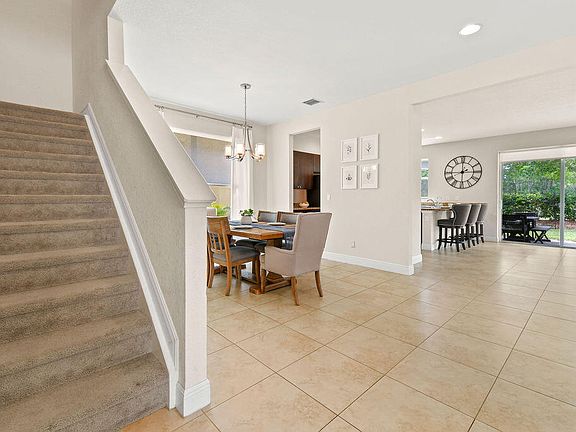 4th image of 1555 NW Cataluna Cir