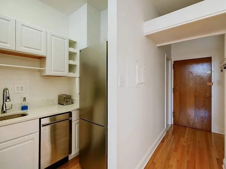 1615 Q St NW #610 — Photo 18