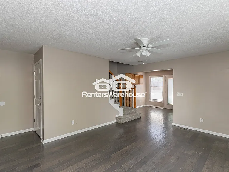 13009 Washington Ct — Photo 10