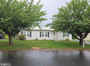 12 Bill Dr, Denver, PA 17517