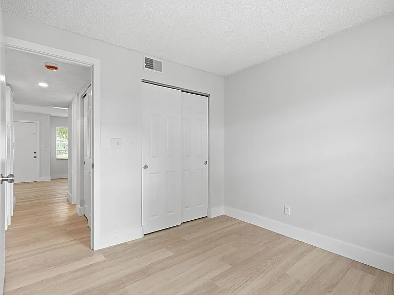 1283 Pierce St #2 — Photo 8
