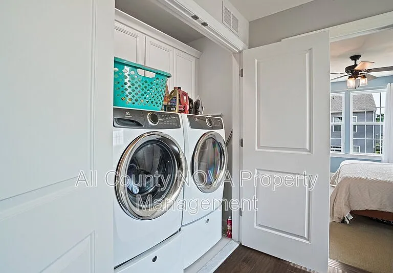 2910 Pinebrook Rd — Photo 24