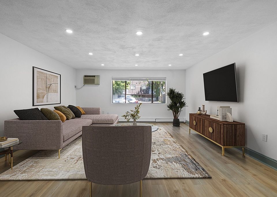 1st image of 84 Grant St APT 7
