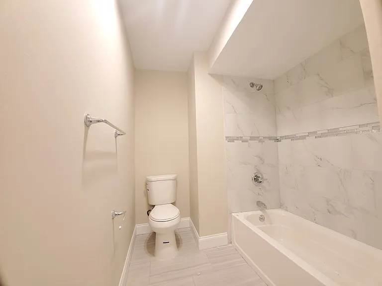 306 Main St #6 — Photo 33