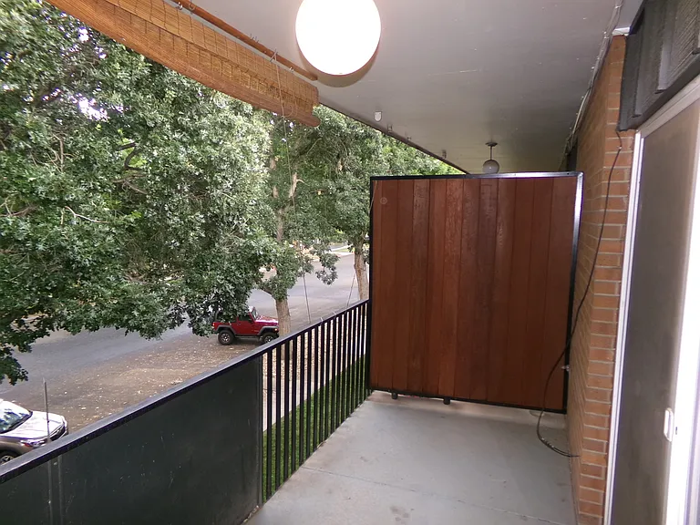 620 Mathews St #307 — Photo 11