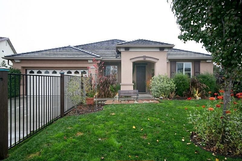 1st image of 2404 Sandpiper Ln